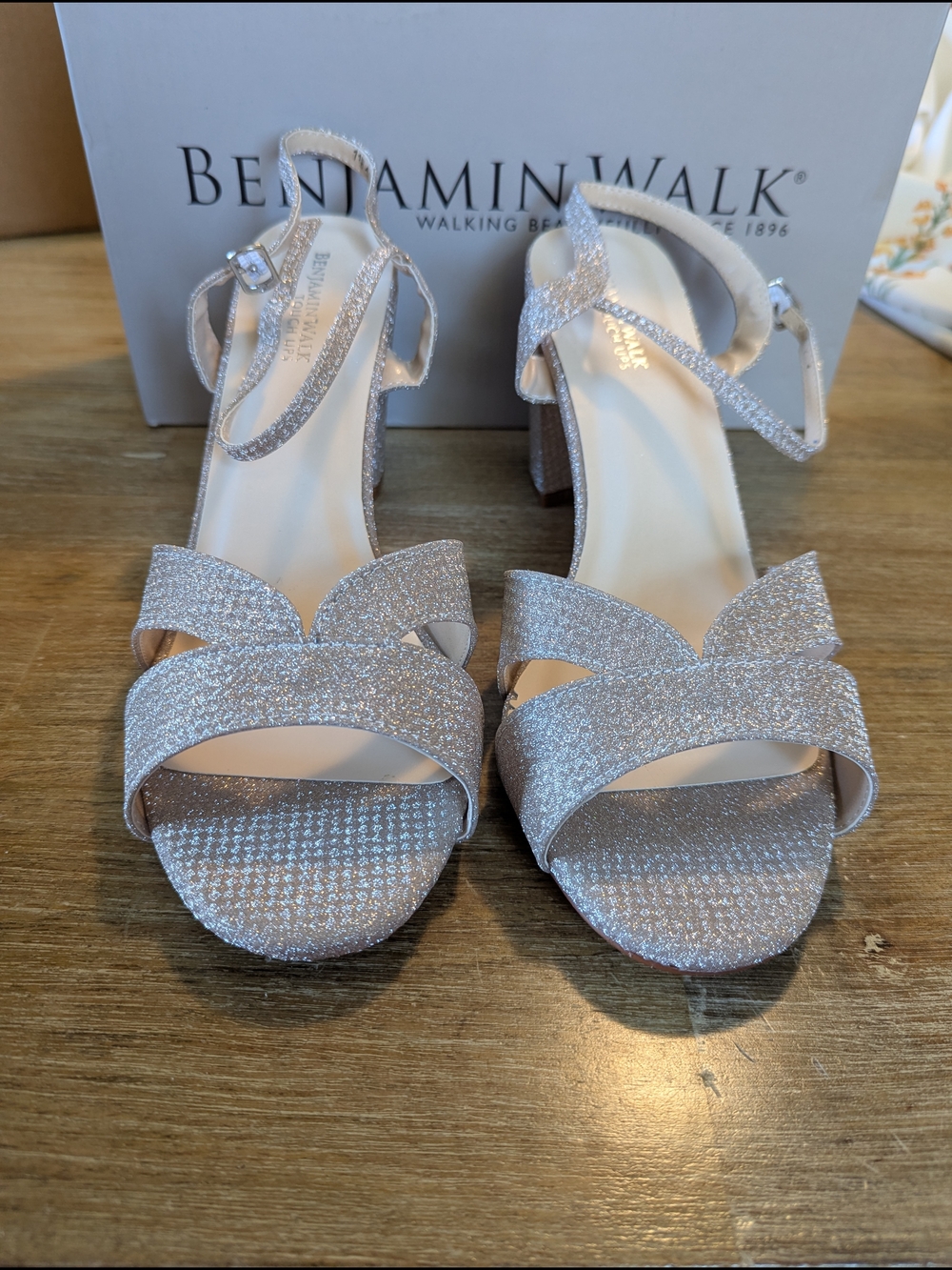 Benjamin Walk Silver Glitter Block Heel Sandals 11 WIDE